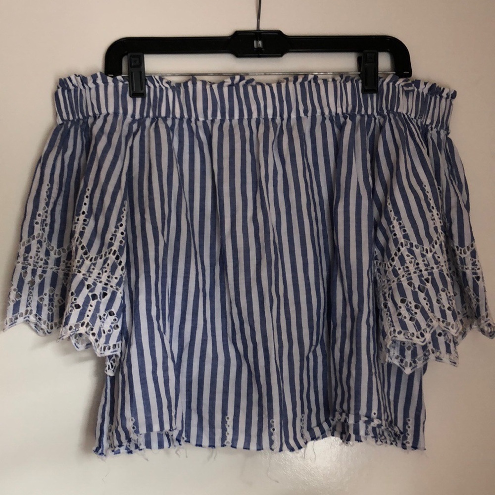 Top - Picture 2 of 4